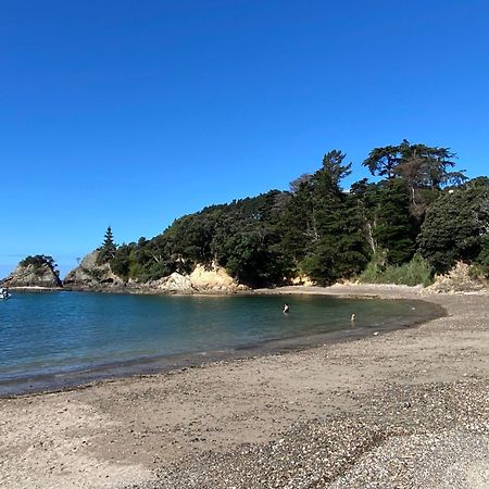 Kereru Cabin - Spectacular Seaviews, Rustic, Glamping Eco Adventure Palm Beach Esterno foto