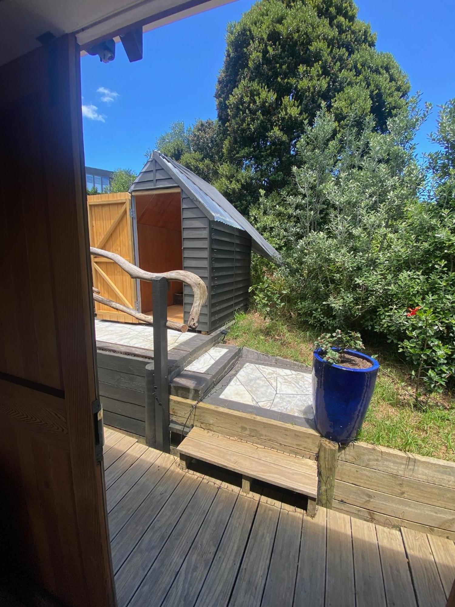 Kereru Cabin - Spectacular Seaviews, Rustic, Glamping Eco Adventure Palm Beach Esterno foto