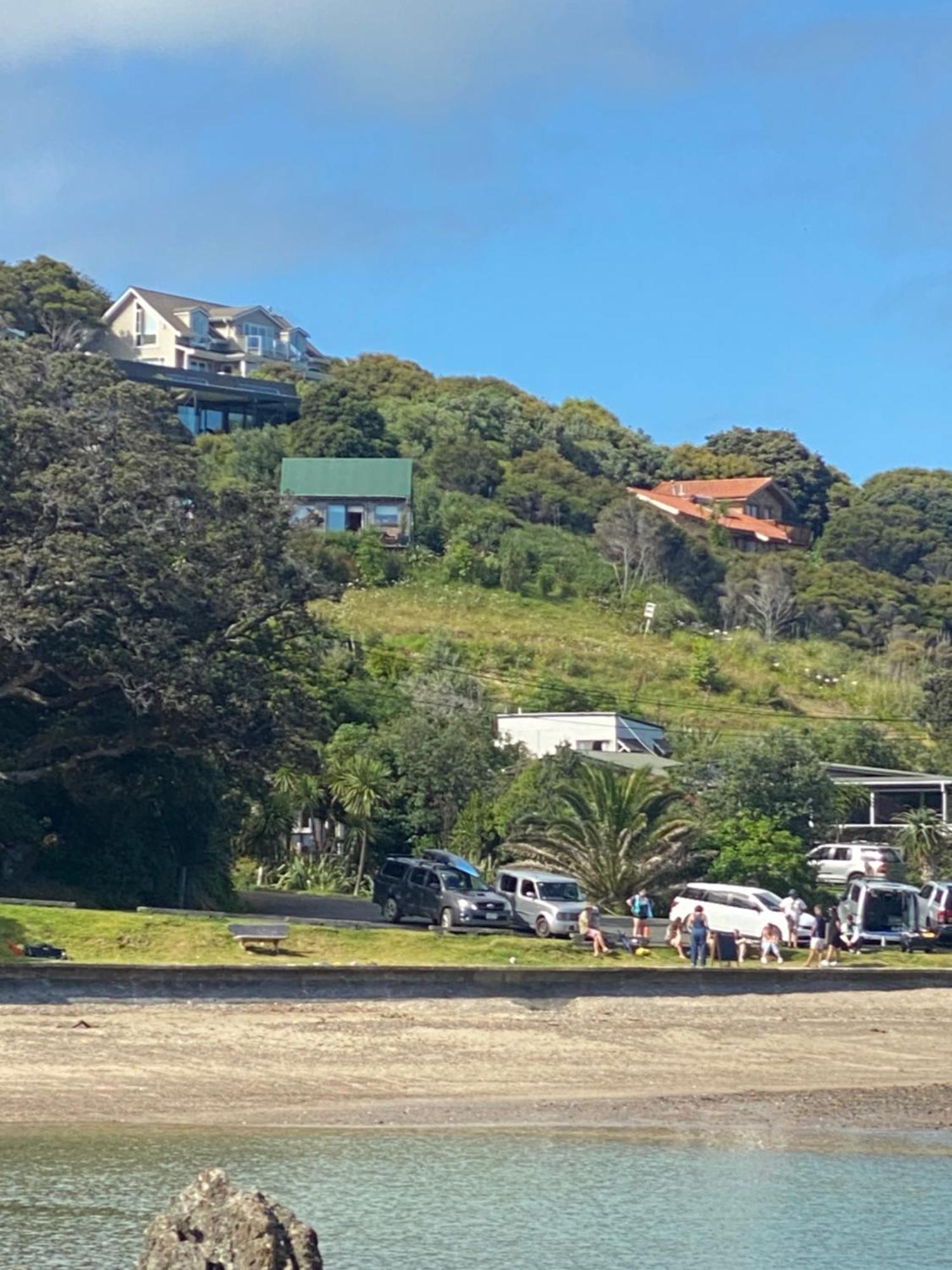 Kereru Cabin - Spectacular Seaviews, Rustic, Glamping Eco Adventure Palm Beach Esterno foto